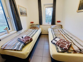 Schlafzimmer 3