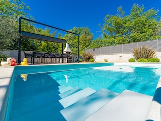 Villa Valle - Moderne Villa mit Pool und Wellness