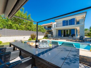 Villa Valle - Moderne Villa mit Pool und Wellness