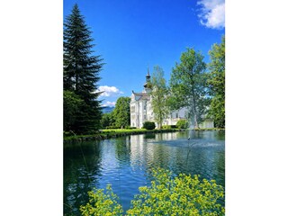 Schlosspark Grubhof vor der Türe