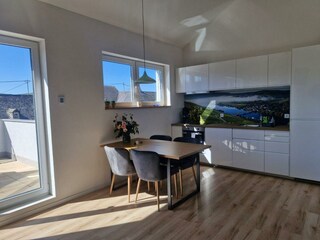 Küche mit Essbereich