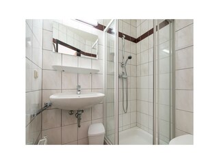 3 Bettzimmer Zi. 1 Badezimmer