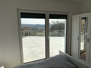 Zugang zur Terrasse Schlafzimmer Erdgeschoss
