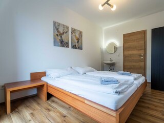 25_Chalet_Gretl_by_we_rent_bedroom