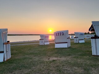 Sonnenuntergang am Grünstrand