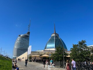 Sail City-Hotel und Moin-Outlet