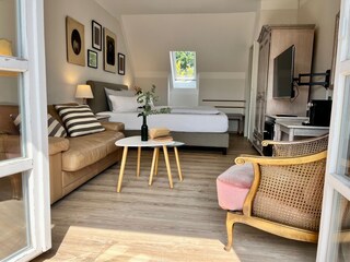 Zimmer mit Balkon