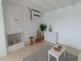 Villa Tourlos Features 23