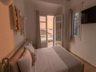 Villa Tourlos Features 20