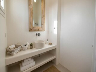Villa Tourlos Features 29