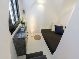Apartment Perissa Features 13