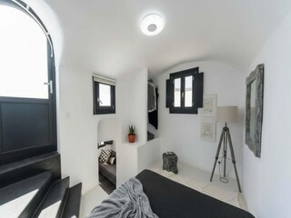 Apartment Perissa Features 24