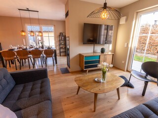 Wohnzimmer / Esszimmer