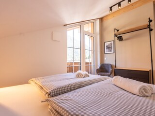 Dachgeschoss, Schlafzimmer mit Doppelbett (160cmx200cm)