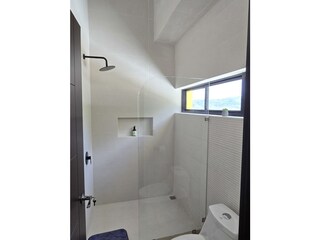 Bathroom first floor