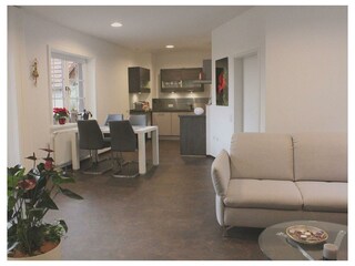 Unsere-Wohnung-002