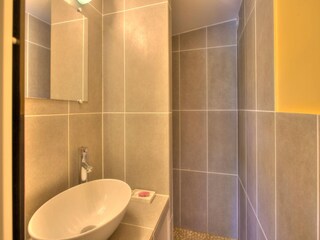 Holiday house Cabrières-d'Avignon Features 12