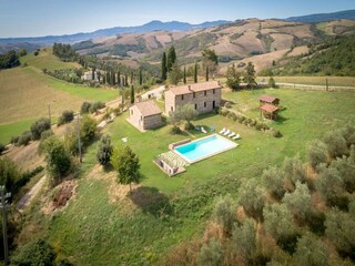 Villa Radicofani Outdoor Recording 10