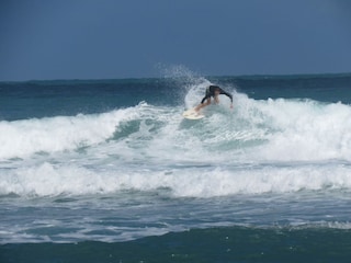 Surfen am Strand von Dourveil
