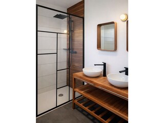 Privates Badezimmer der Master-Suite