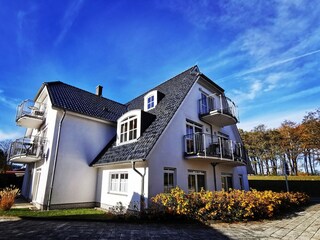 Hausansicht im Herbst