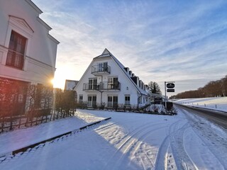 Hausansicht im Winter