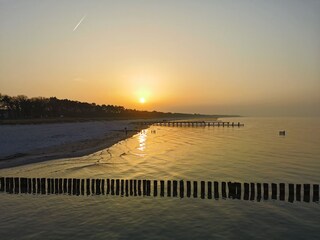 Strand mit Sonnenuntergang