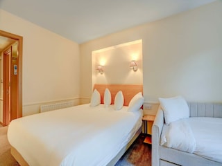 Holiday house Feltham Features 22