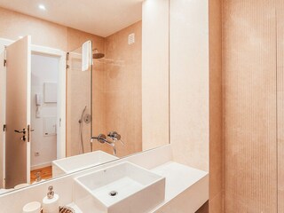 Apartment Almada Features 8