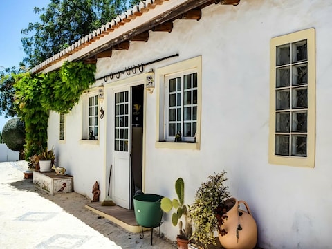 Elegantes Apartment mit Pool in Tavira