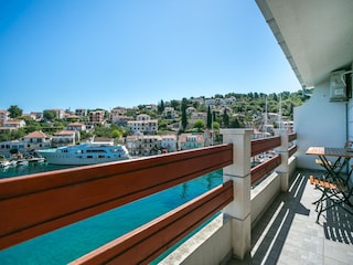 Apartment Stomorska Außenaufnahme 7