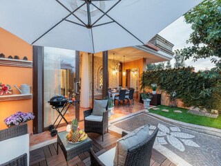 Villa Castelli Romani Outdoor Recording 11