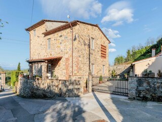 Villa Buti Outdoor Recording 1