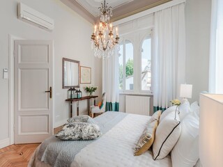 Villa Lucca Features 92