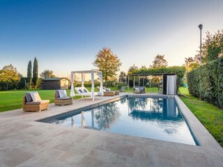 Villa Orentano Outdoor Recording 28