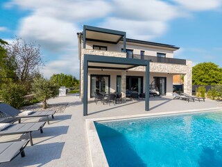 Villa Cesarica