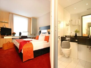 Apartment Düsseldorf-Mörsenbroich Features 10