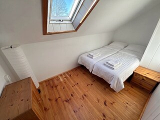 Schlafzimmer 4
