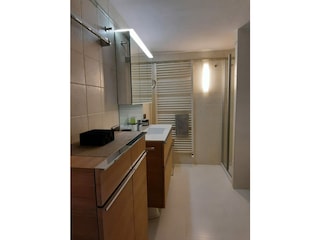 Badezimmer EG