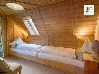 Schlafzimmer mit Alkovenbetten!