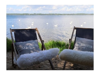Platz am Wasser
