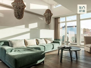 Wohnzimmer mit Blick nach draußen