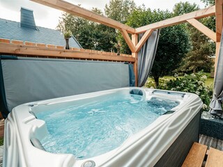 Whirlpool für Sie ganz alleine: ganzjährig beheizt