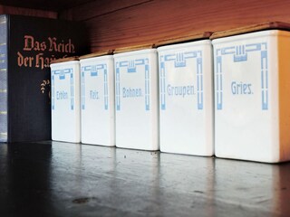 Vorratsdosen in der Küche