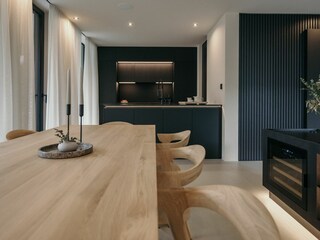 Desing-Küche und gemütliches Essbereich
