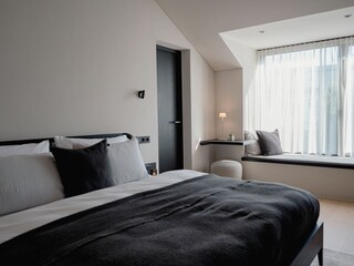 Doppelzimmer mit Sitzfenster
