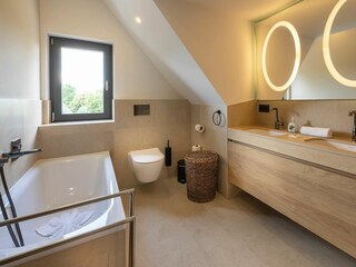 Badezimmer 1