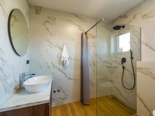 Villa Peroj Badezimmer 37