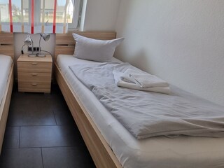 Schlafzimmer EG 2 Einzelbetten