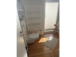Badezimmer mit Dusche